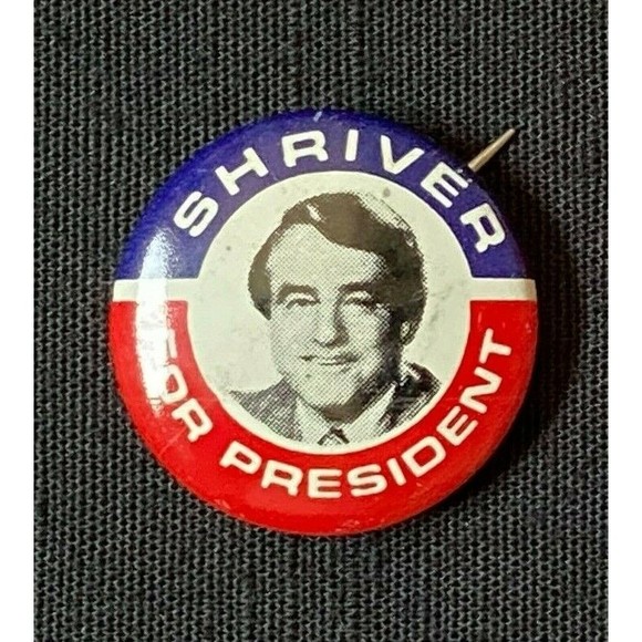 Vintage 1976 Shriver For President Button - Picture 1 of 2